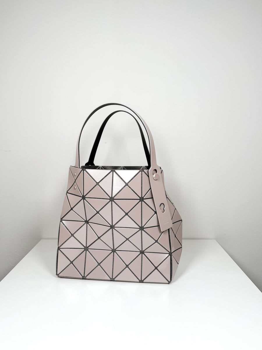 BAO BAO CARAT 9月新作 WHITE BEIGE 大きいサイズ Bao Bao Issey Miyake - Carat - White Beige – Piermarini